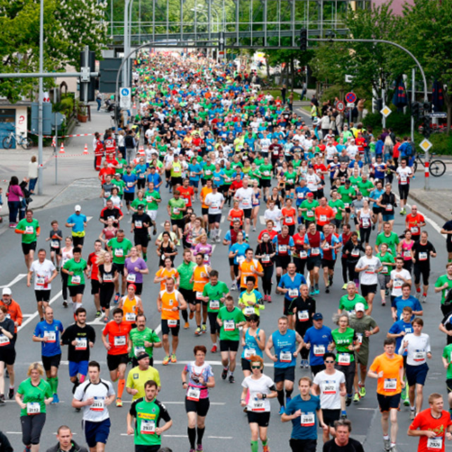 Viele Läufer beim Maisels FunRun 2015