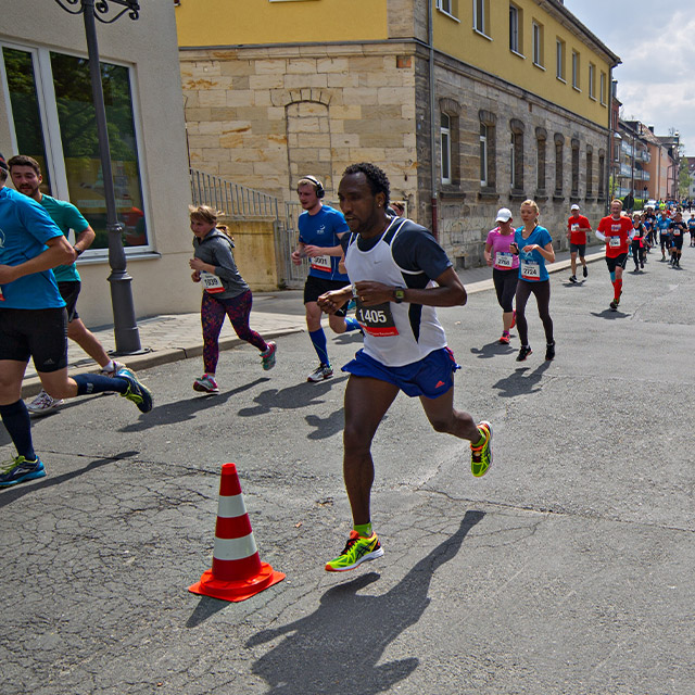 Läuferin und Sieger beim Halbmarathon 2016