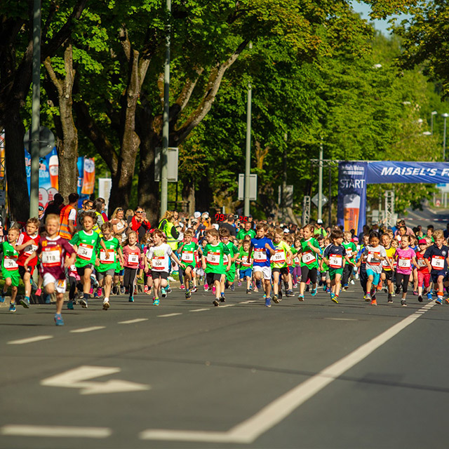 Viele Läufer beim Knax Kinderlauf 2018